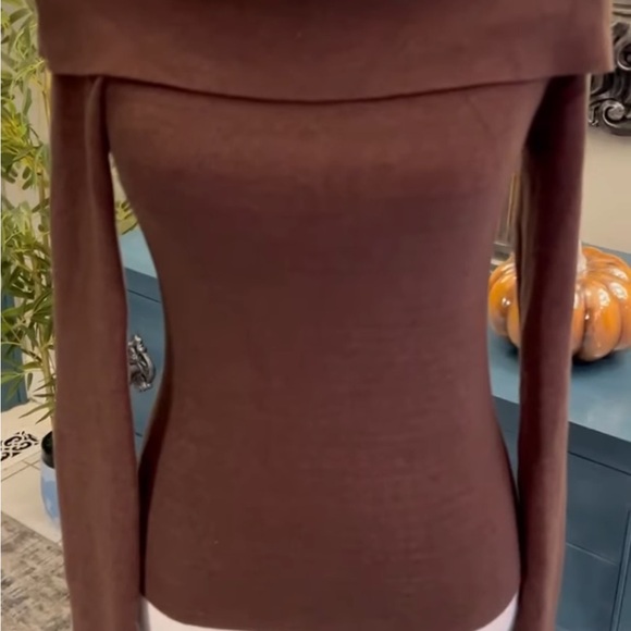 LOFT Sweaters - LOFT Chocolate Off-Shoulder Fold-Down Ribbed Sweater New w/Tag Women’s Sm
